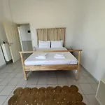 Atelie γιούλη דירה פפקי