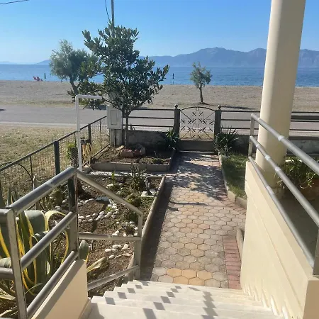 Atelie γιούλη Apartment Pefki (Evia)