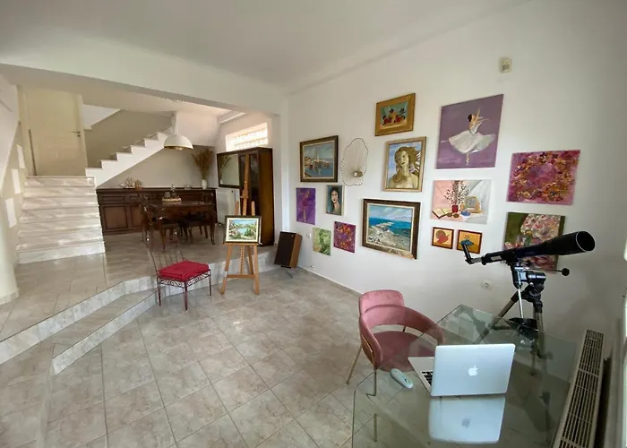 Apartment Atelie γιούλη *