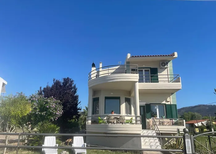 Apartment Atelie γιούλη